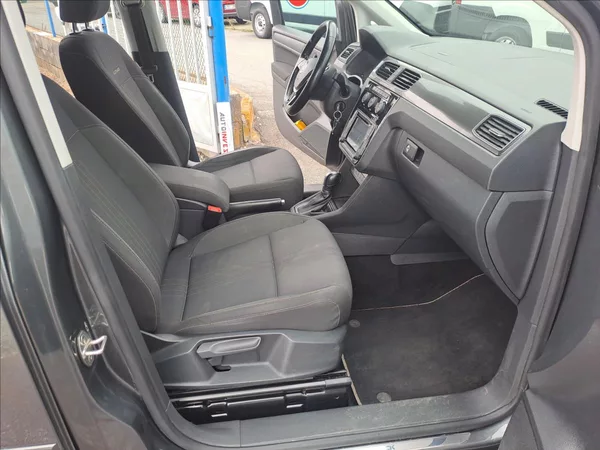 Volkswagen Caddy 2,0 TDI DSG 4MOTION - foto 8