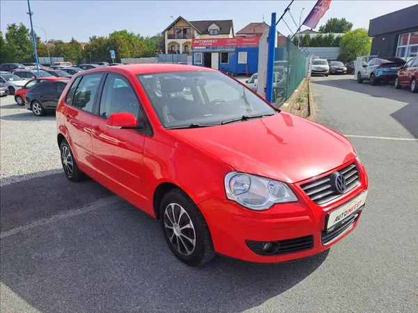 Volkswagen Polo 1,0 i - foto 2