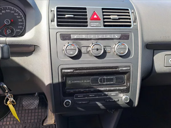 Volkswagen Touran 1,4 TSI CNG DSG - foto 12