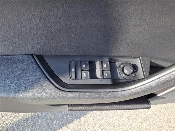 Škoda Superb 2,0 TDI 4x4 - foto 10