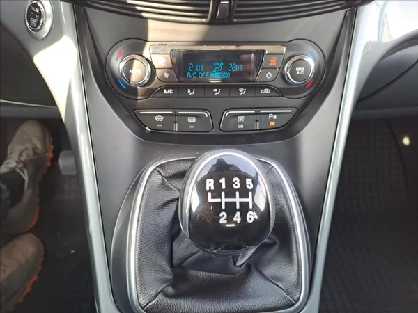 Ford C-MAX 2,0 TDCI - foto 13