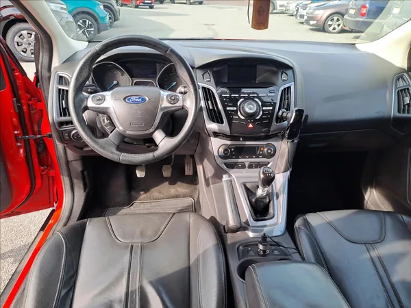 Ford Focus 1,6 EcoBoost 110kw - foto 10