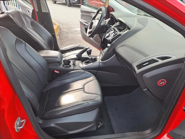 Ford Focus 1,6 EcoBoost 110kw - foto 9
