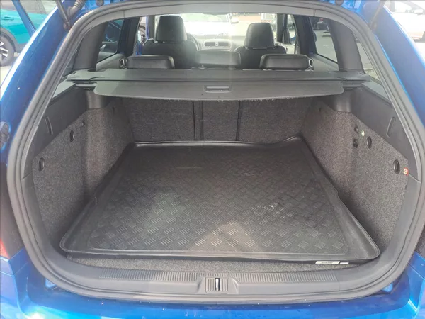 Škoda Octavia 2,0 TDI RS DSG - foto 14