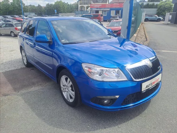 Škoda Octavia 2,0 TDI RS DSG - foto 2