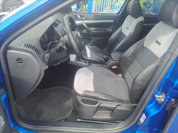 Škoda Octavia 2,0 TDI RS DSG - foto 5