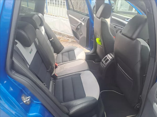 Škoda Octavia 2,0 TDI RS DSG - foto 7