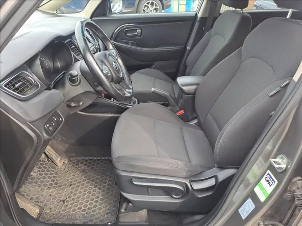 Kia Carens 1,7 CRDi SERVISKA,KOUPENO V CZ - foto 5