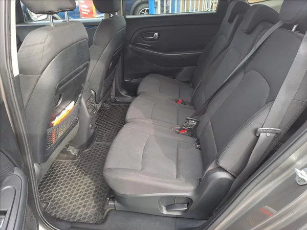 Kia Carens 1,7 CRDi SERVISKA,KOUPENO V CZ - foto 6