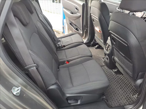Kia Carens 1,7 CRDi SERVISKA,KOUPENO V CZ - foto 7