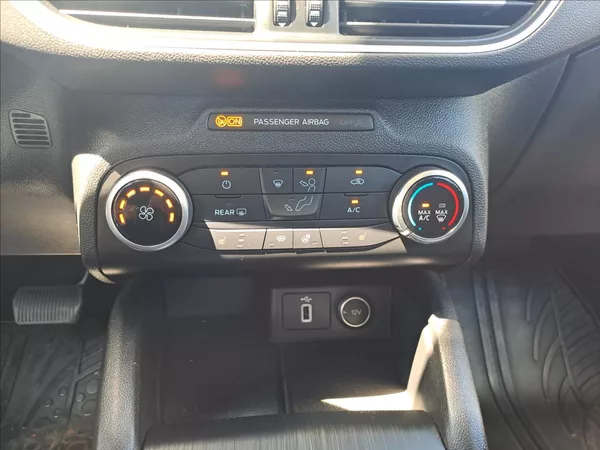 Ford Focus 1,0 EcoBoost AUTOMAT - foto 13