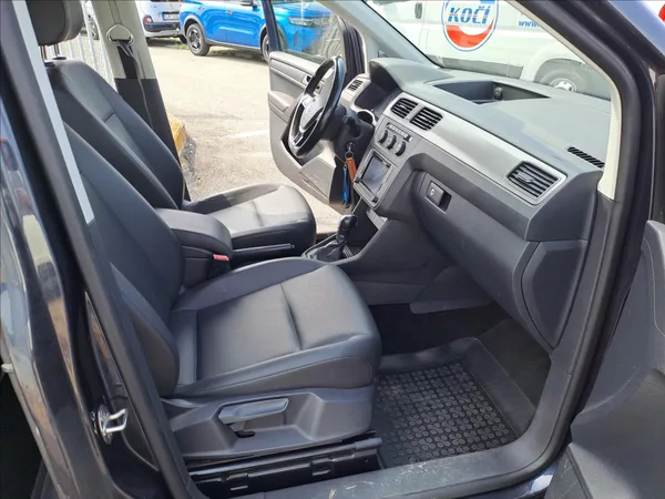 Volkswagen Caddy 2,0 TDI DSG - foto 6