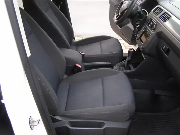 Volkswagen Caddy 2,0 TDI TEMPOMAT 2 majitel - foto 22