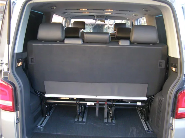 Volkswagen Multivan 2,0 1 MAJITEL 2x soupacky 18 - foto 28