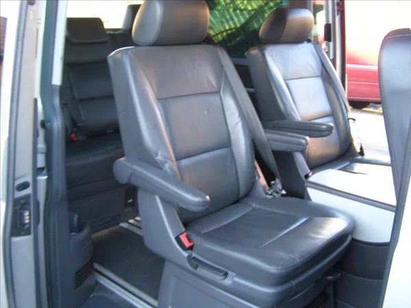 Volkswagen Multivan 2,0 1 MAJITEL 2x soupacky 18 - foto 30