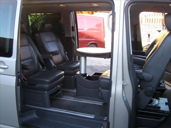 Volkswagen Multivan 2,0 1 MAJITEL 2x soupacky 18 - foto 37