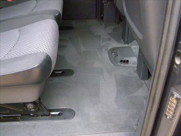 Mercedes-Benz Vito 2,2 4x4 po STK - foto 19