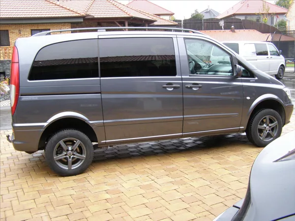 Mercedes-Benz Vito 2,2 4x4 po STK - foto 6