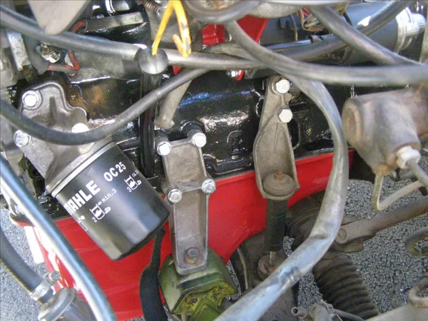 BMW Řada 3 1,8 - foto 22