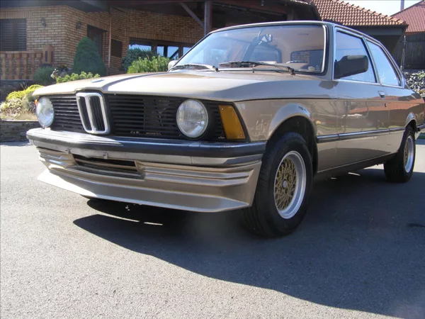 BMW Řada 3 1,8 - foto 5