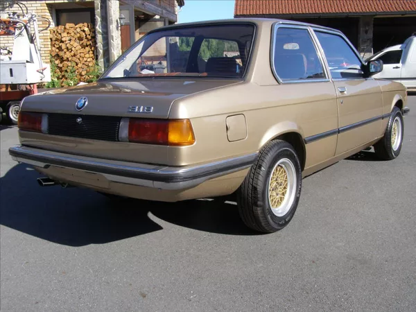 BMW Řada 3 1,8 - foto 9