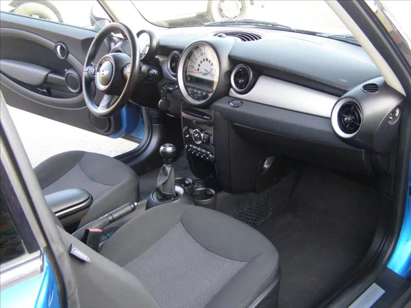 Mini Clubman 1,6 po STK - foto 18