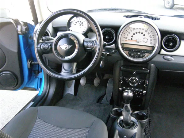 Mini Clubman 1,6 po STK - foto 21