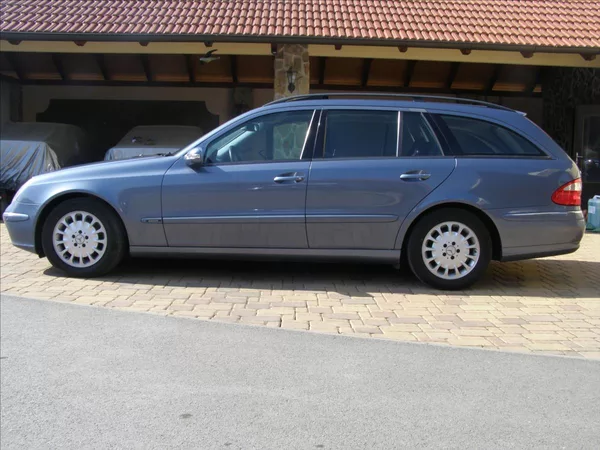 Mercedes-Benz Třídy E 2,2 SLEVA - foto 2