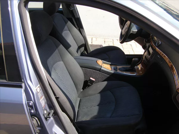 Mercedes-Benz Třídy E 2,2 SLEVA - foto 24