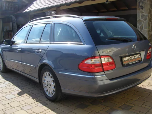 Mercedes-Benz Třídy E 2,2 SLEVA - foto 3
