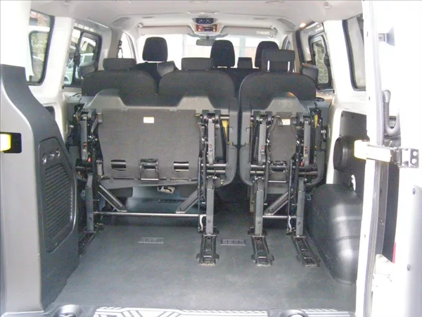 Ford Tourneo Custom 2,0 MINIBUS CUSTOM Facelift - foto 15