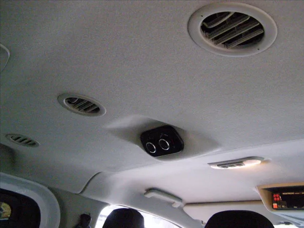 Ford Tourneo Custom 2,0 MINIBUS CUSTOM Facelift - foto 19