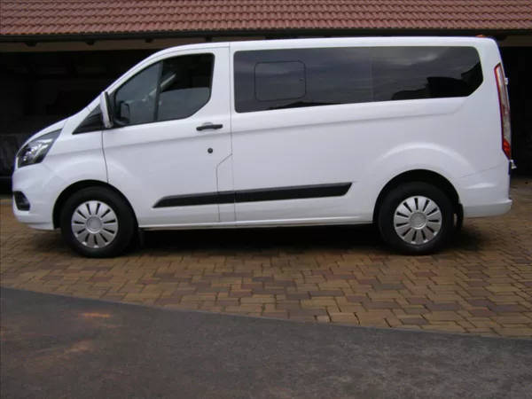 Ford Tourneo Custom 2,0 MINIBUS CUSTOM Facelift - foto 2