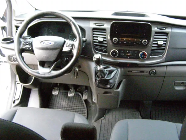 Ford Tourneo Custom 2,0 MINIBUS CUSTOM Facelift - foto 20
