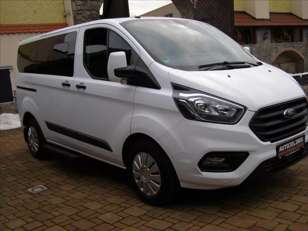 Ford Tourneo Custom 2,0 MINIBUS CUSTOM Facelift - foto 6