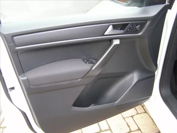 Volkswagen Caddy 2,0 TDI TEMPOMAT 2 majitel - foto 12