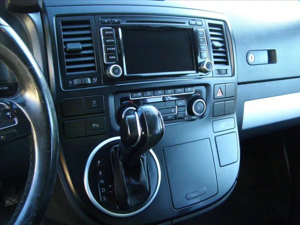 Volkswagen Multivan 2,0 1 MAJITEL 2x soupacky 18 - foto 26