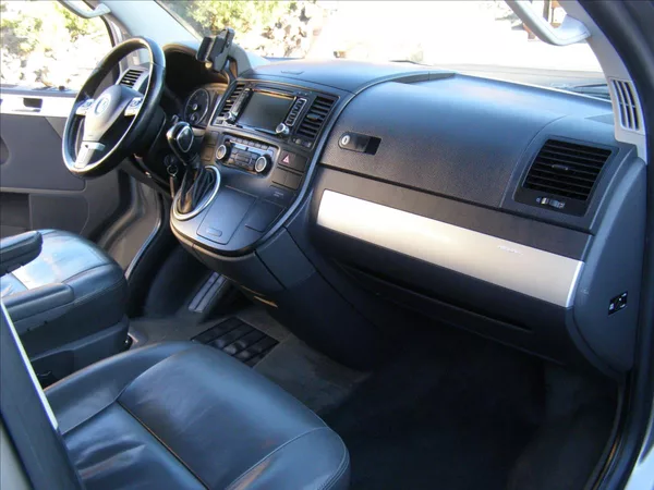 Volkswagen Multivan 2,0 1 MAJITEL 2x soupacky 18 - foto 32