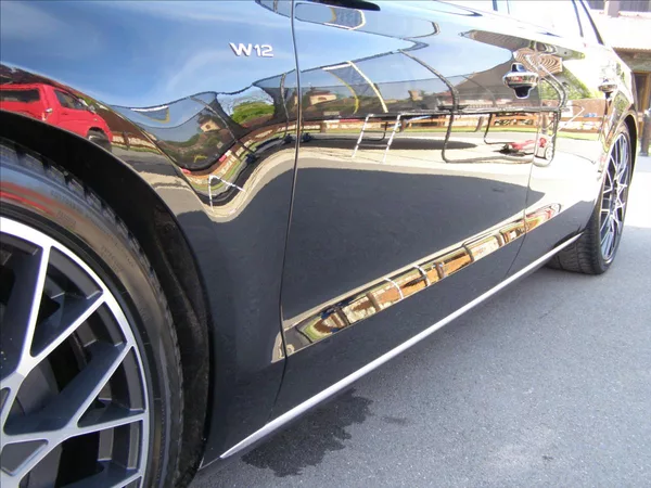 Audi A8 6,3 L W12 FSI quattro Tiptron - foto 11