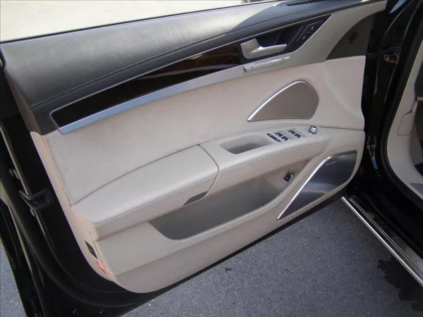 Audi A8 6,3 L W12 FSI quattro Tiptron - foto 14