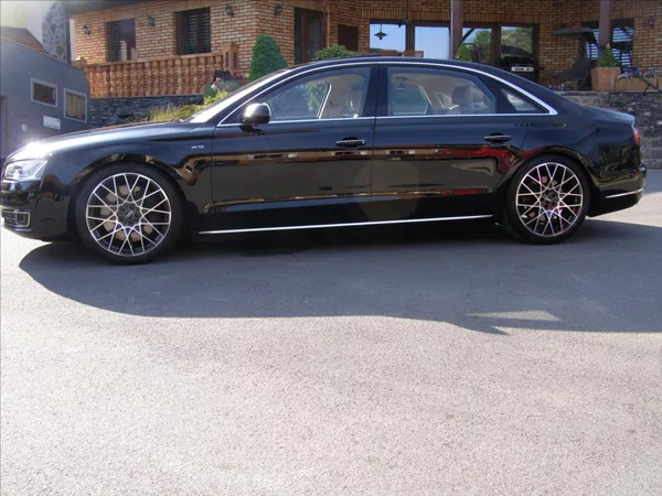 Audi A8 6,3 L W12 FSI quattro Tiptron - foto 2