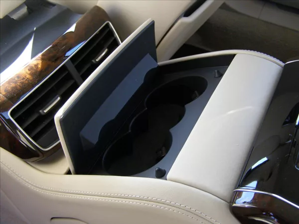 Audi A8 6,3 L W12 FSI quattro Tiptron - foto 27