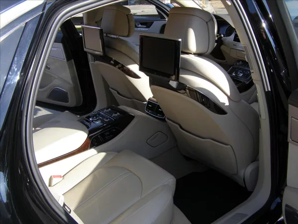 Audi A8 6,3 L W12 FSI quattro Tiptron - foto 40