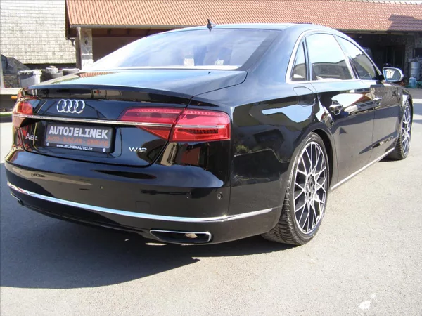 Audi A8 6,3 L W12 FSI quattro Tiptron - foto 5