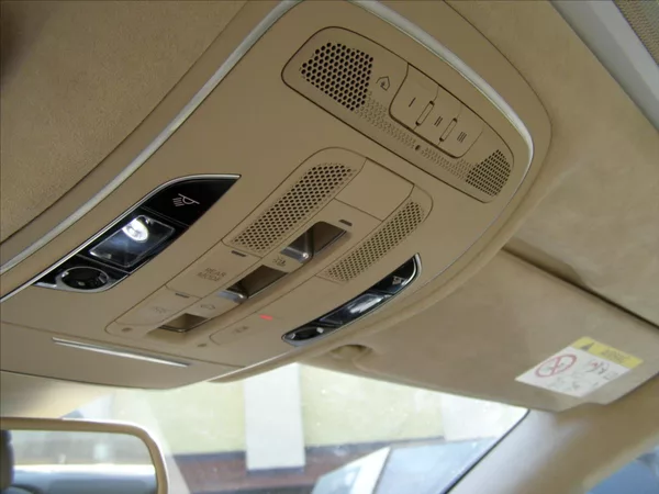 Audi A8 6,3 L W12 FSI quattro Tiptron - foto 51