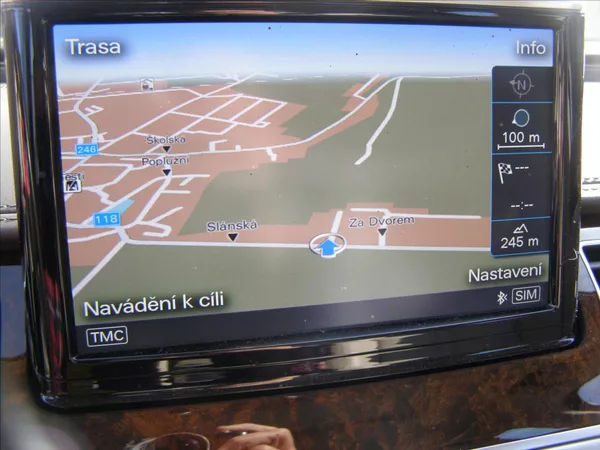 Audi A8 6,3 L W12 FSI quattro Tiptron - foto 54