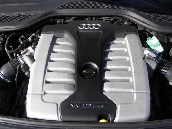 Audi A8 6,3 L W12 FSI quattro Tiptron - foto 59