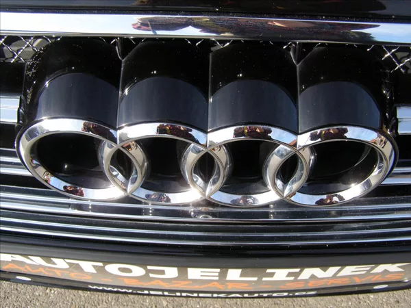 Audi A8 6,3 L W12 FSI quattro Tiptron - foto 62
