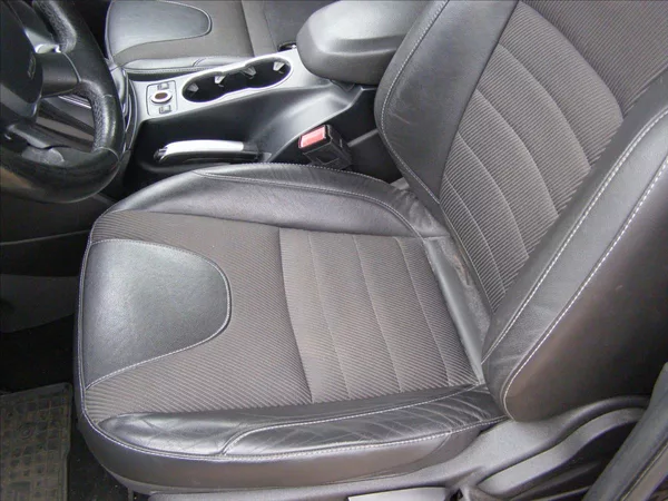 Ford Kuga 2,0 150PS PANORAMA - foto 15