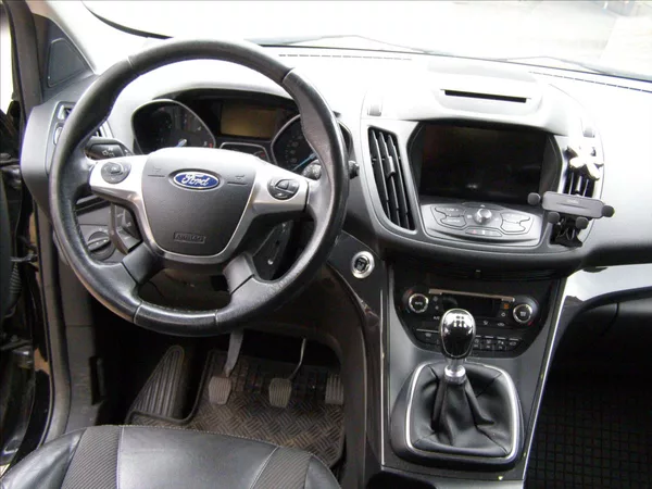 Ford Kuga 2,0 150PS PANORAMA - foto 18